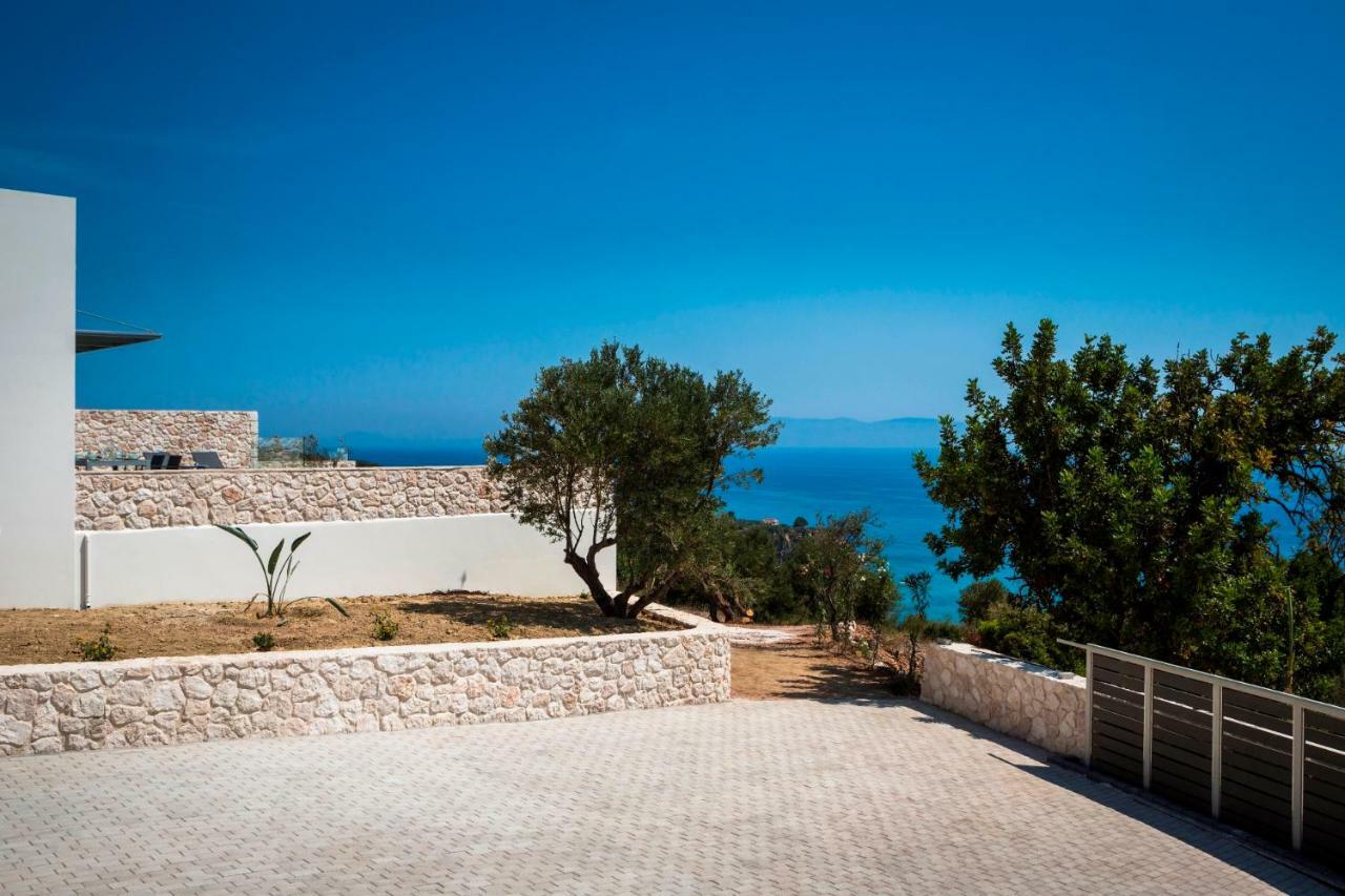 Mystique View Villas Lourdata  Eksteriør billede